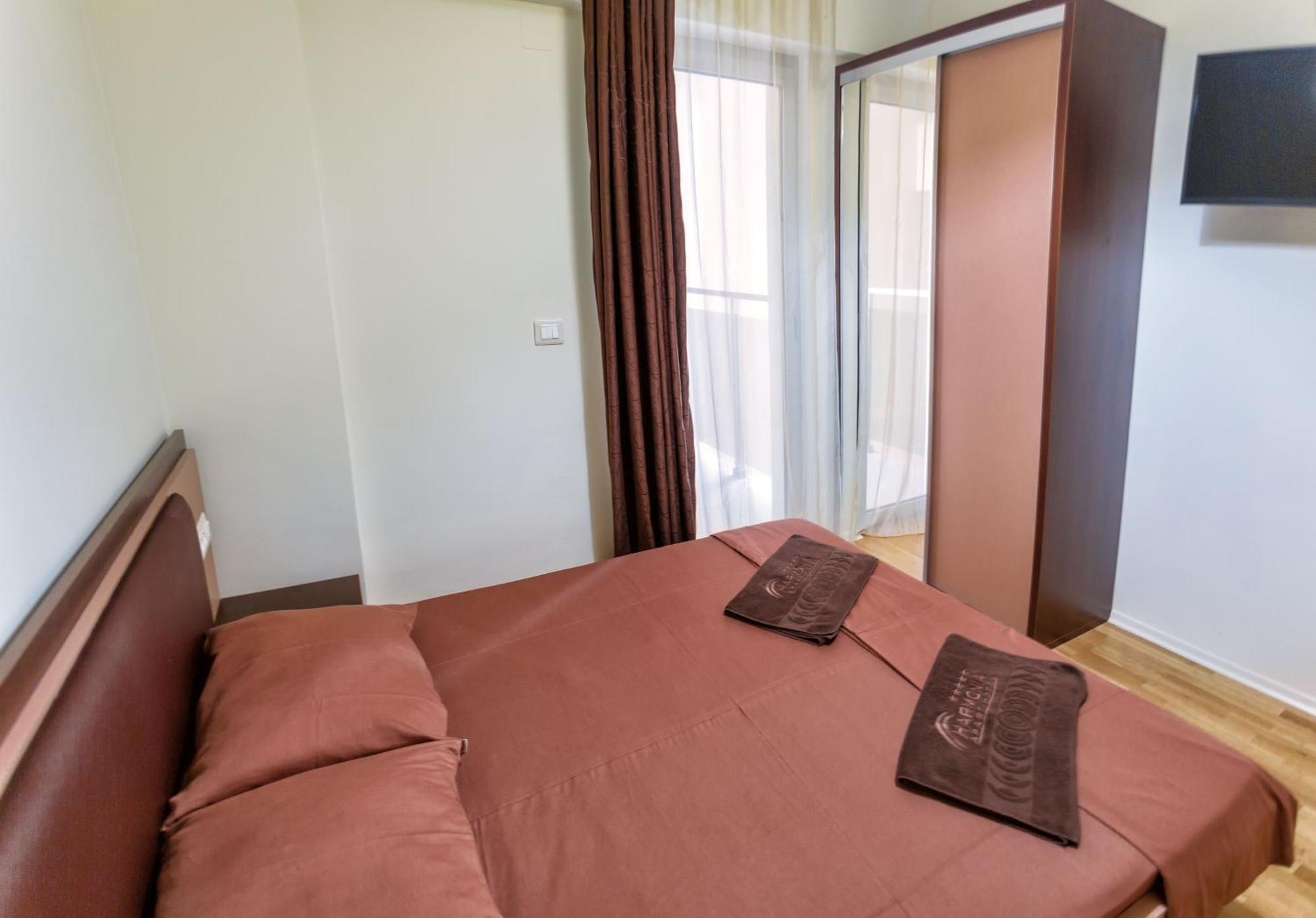 Harmonia Sunny Apartments Budua Esterno foto