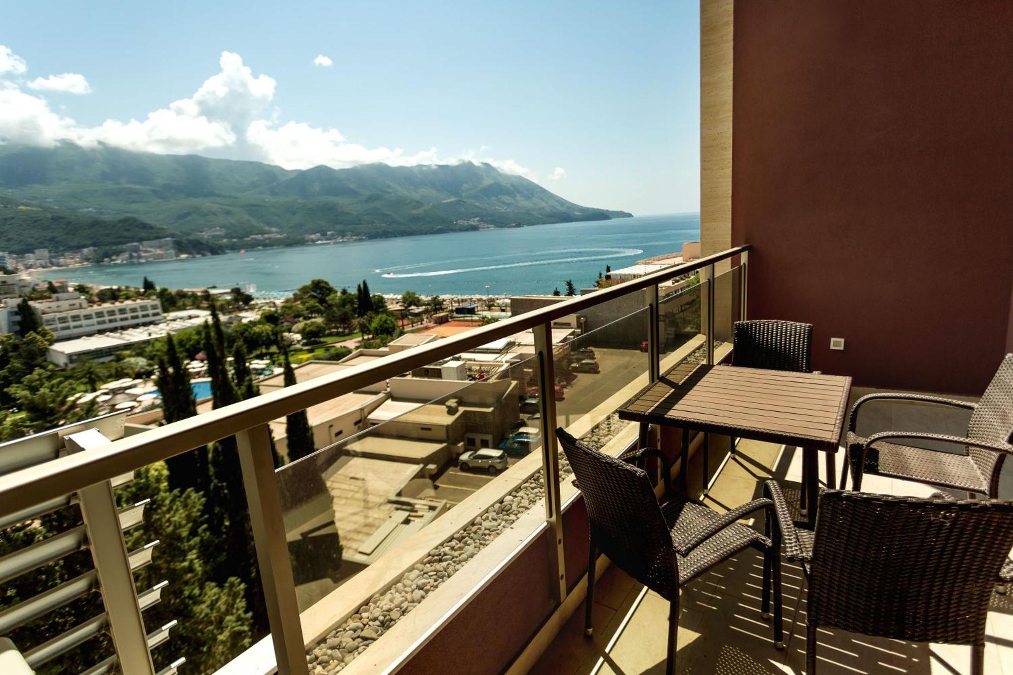 Harmonia Sunny Apartments Budua Esterno foto